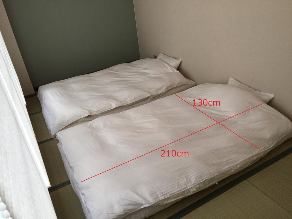 Uni Hostel Osaka Buitenkant foto