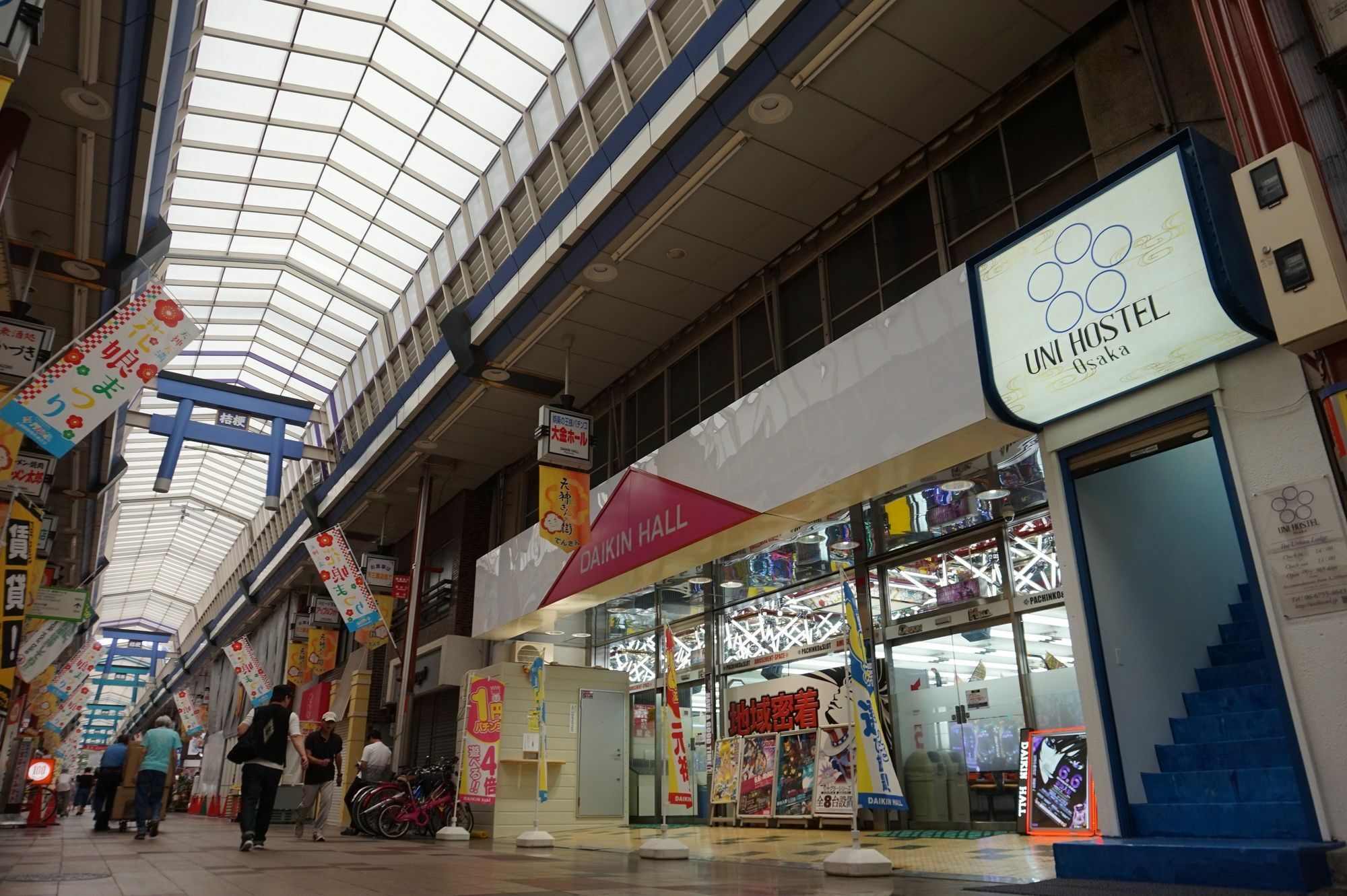 Uni Hostel Osaka Buitenkant foto